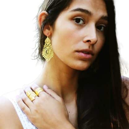 Boucles- d'Oreilles-pour-Femme-Queen-Dorées-Portugal-Jewels-Bijoux-L'Inédit