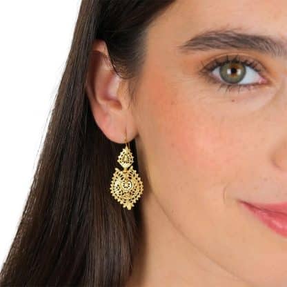 Boucles-d'Oreilles-pour-Femme-Queen-Petite-Dorées-Portugal-Jewels-Bijoux-L'Inédit